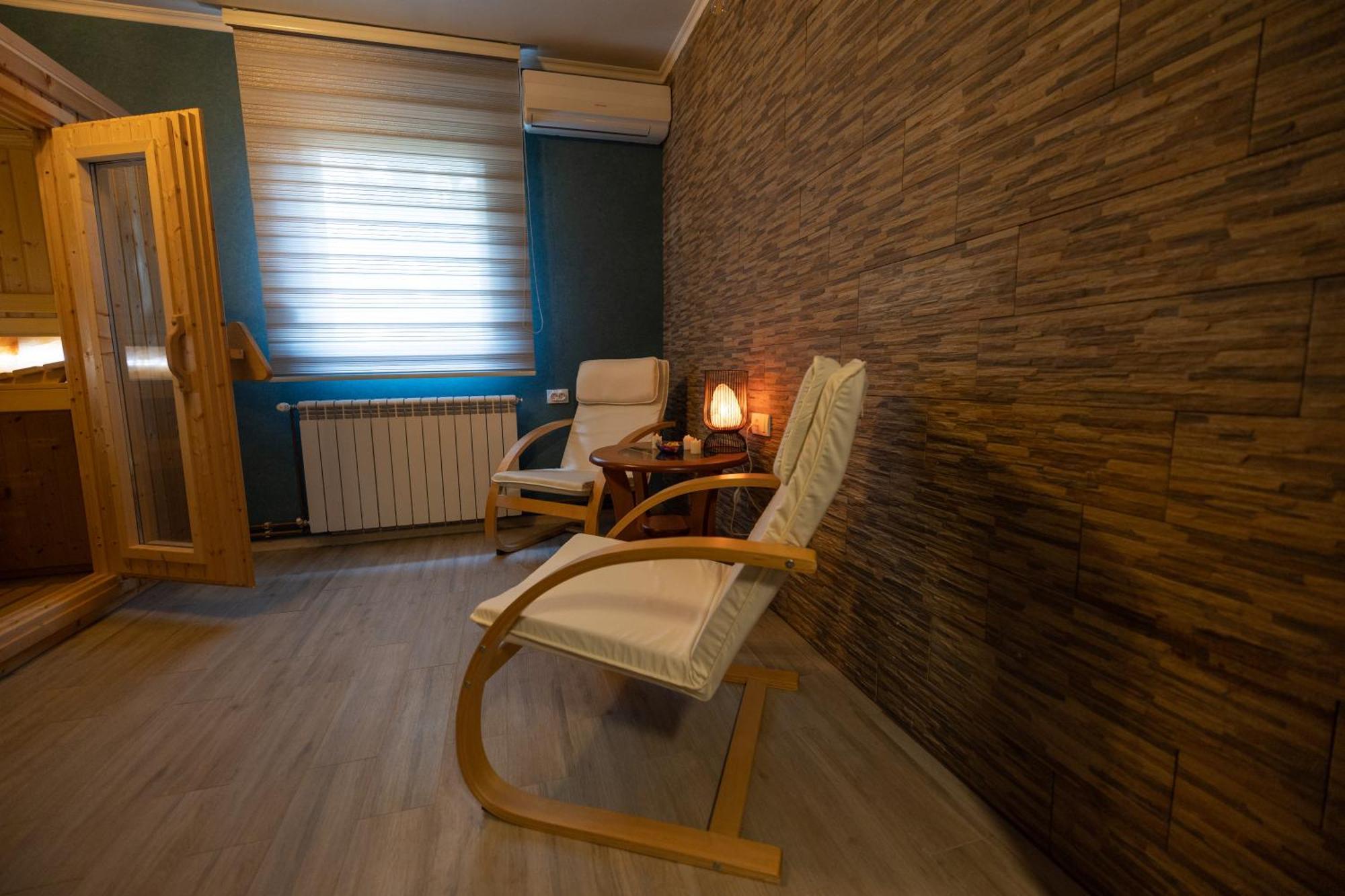 Garni Hotel Lama Kragujevac Zewnętrze zdjęcie