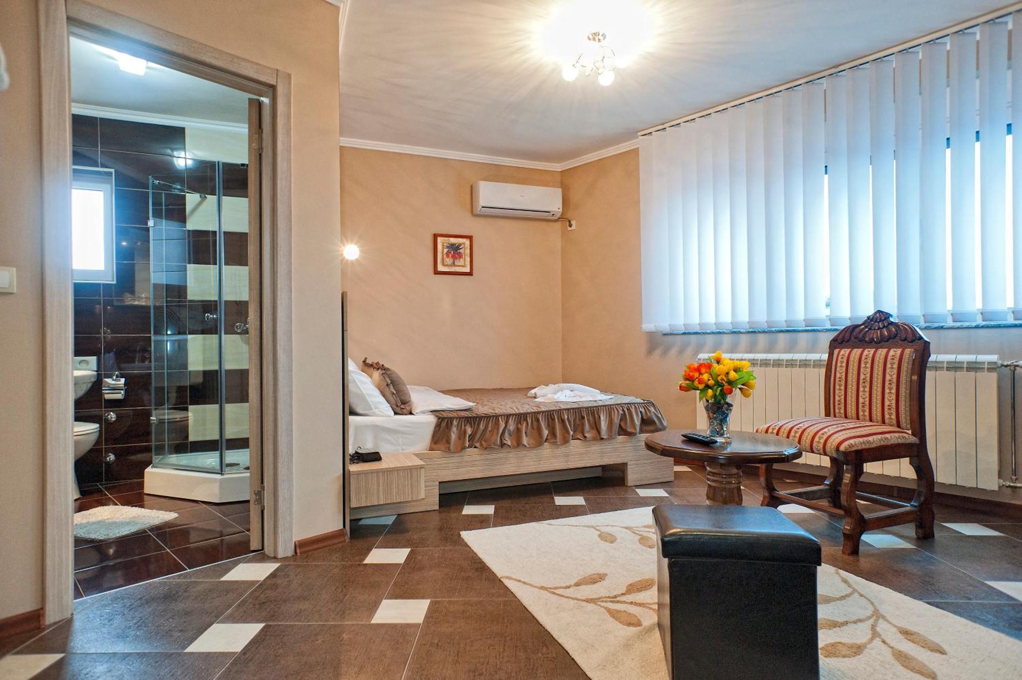 Garni Hotel Lama Kragujevac Zewnętrze zdjęcie