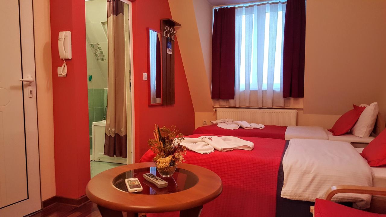 Garni Hotel Lama Kragujevac Zewnętrze zdjęcie