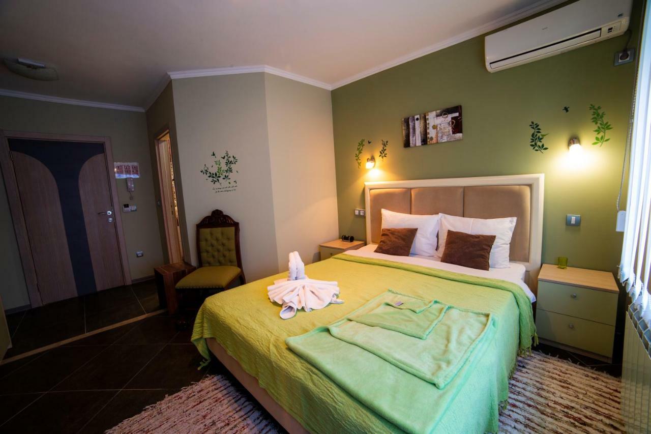 Garni Hotel Lama Kragujevac Zewnętrze zdjęcie