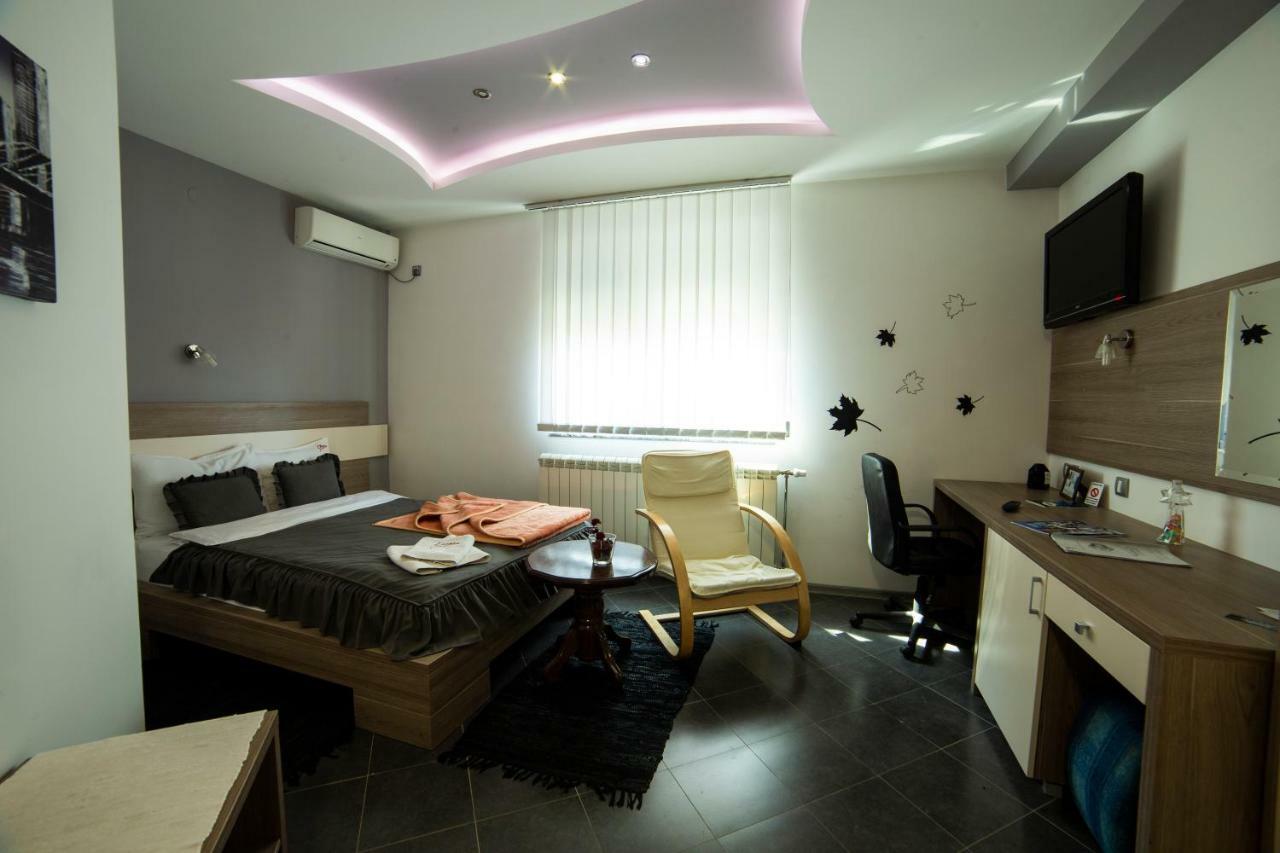 Garni Hotel Lama Kragujevac Zewnętrze zdjęcie