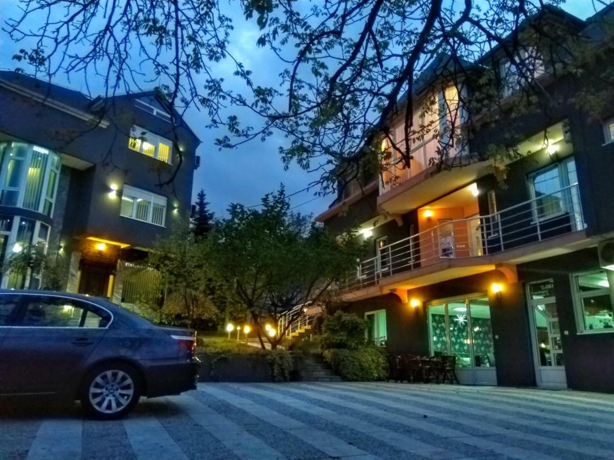 Garni Hotel Lama Kragujevac Zewnętrze zdjęcie